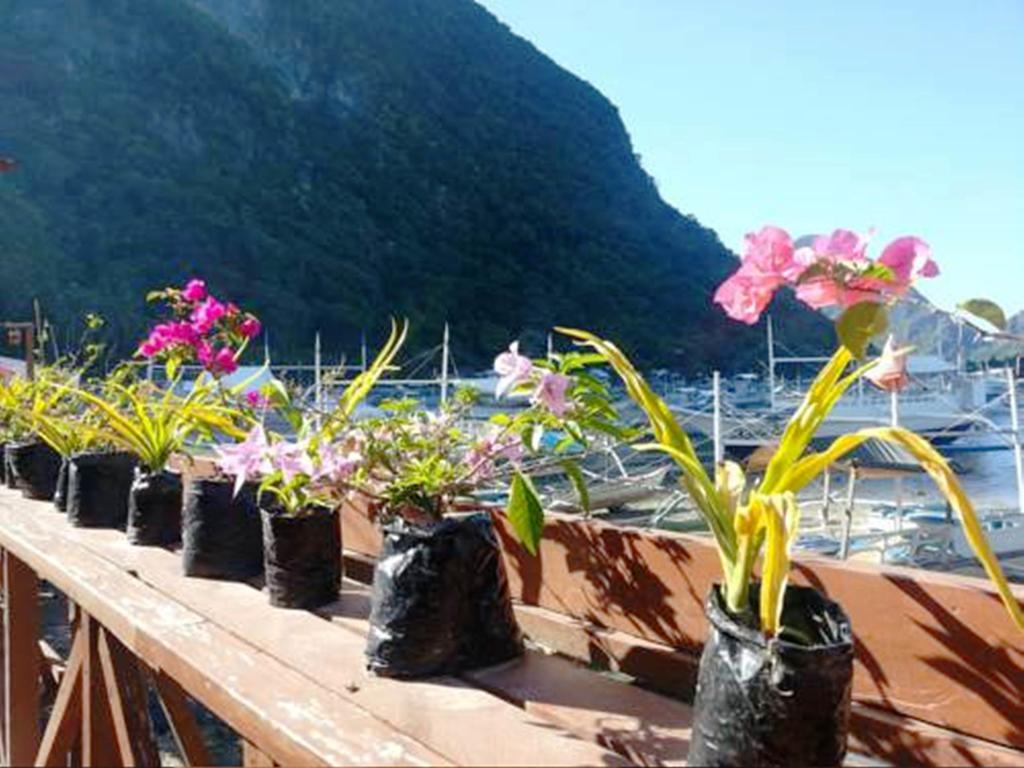 Dayunan Tourist Inn El Nido Exterior photo